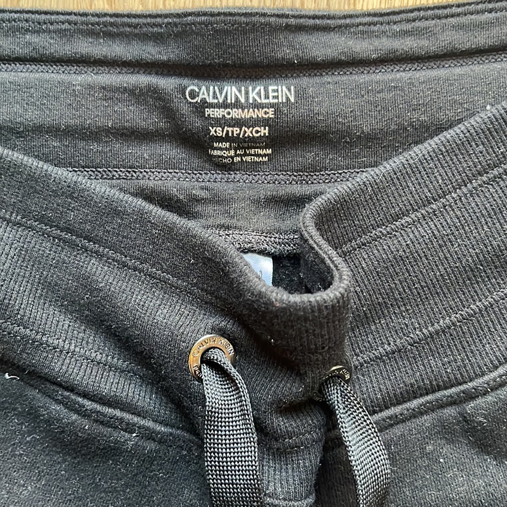 Calvin Klein Joggers - Picture 2 of 6
